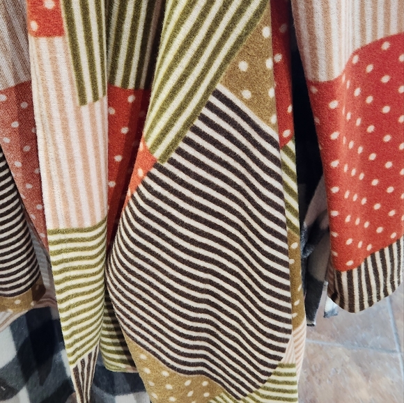 Jade by Jane Polka Dot Cardigan - Picture 4 of 5